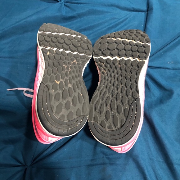 Sneakers - Picture 7 of 7